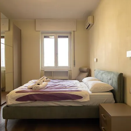 Bilocale Moderno Ed Esclusivo アパート *